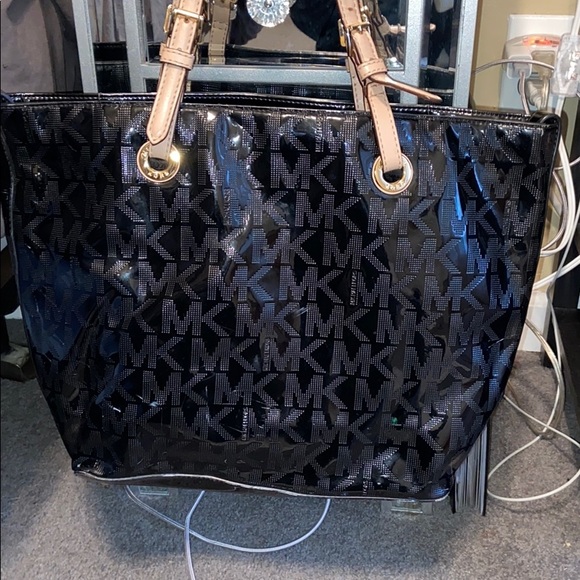 Michael Kors bag - Picture 2 of 6